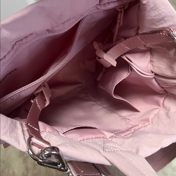 lululemon athletica Light Pink small tote bag - Picture 4 of 6